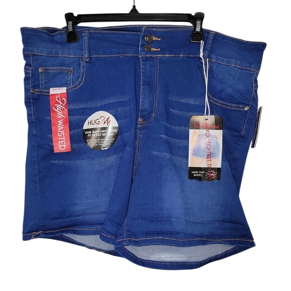 Red Bottoms Blue Jean Shorts Size 22 JR Plus Shorts NWT